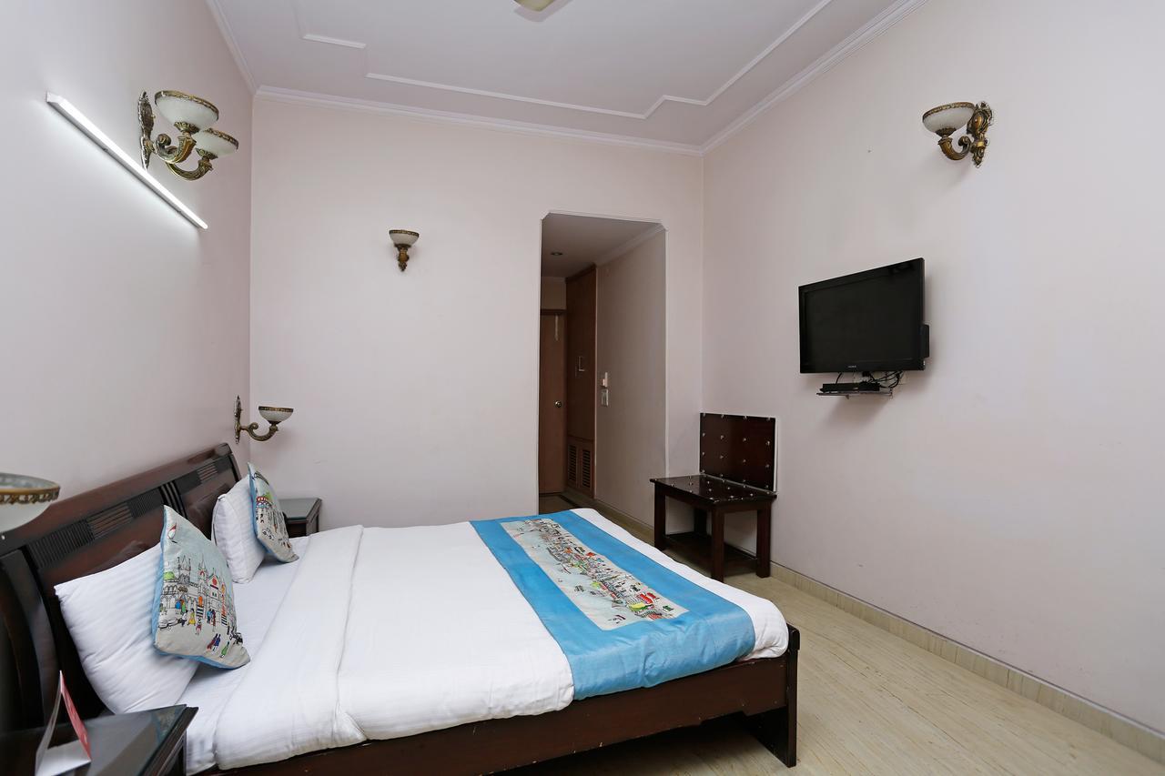 Oyo 5401 Hotel Mid Town Új-Delhi Kültér fotó