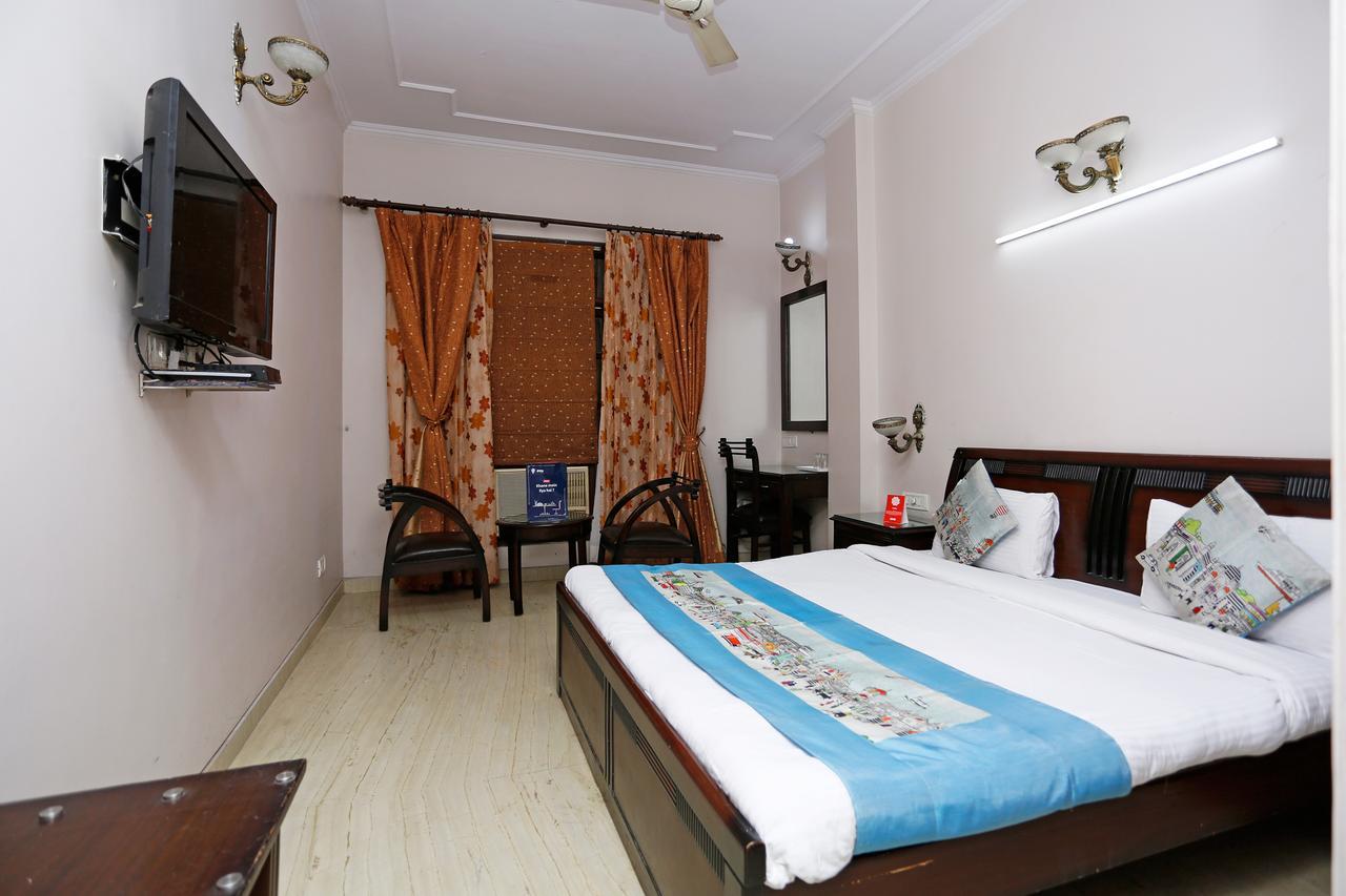 Oyo 5401 Hotel Mid Town Új-Delhi Kültér fotó