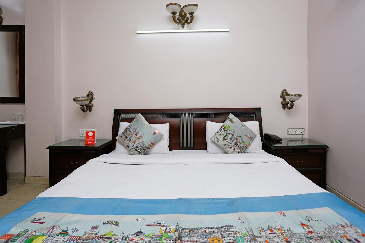 Oyo 5401 Hotel Mid Town Új-Delhi Kültér fotó