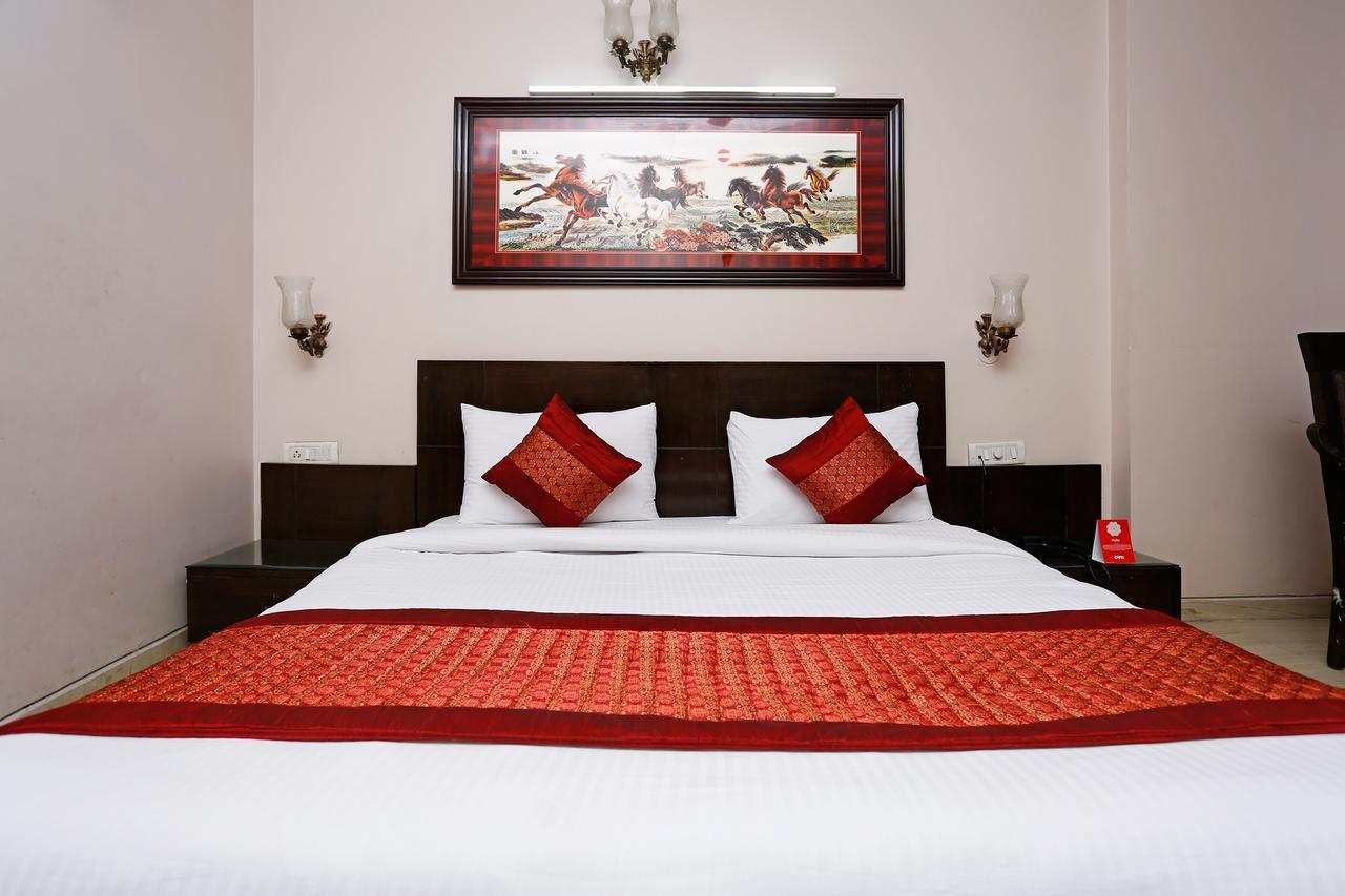 Oyo 5401 Hotel Mid Town Új-Delhi Kültér fotó